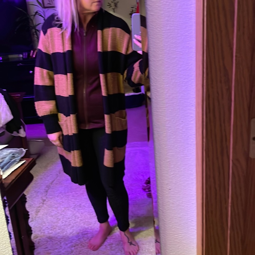Cardi sweater